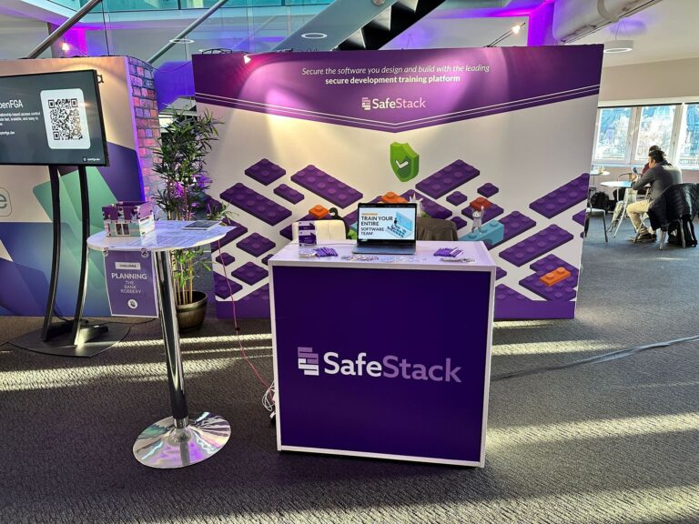 SafeStack Booth