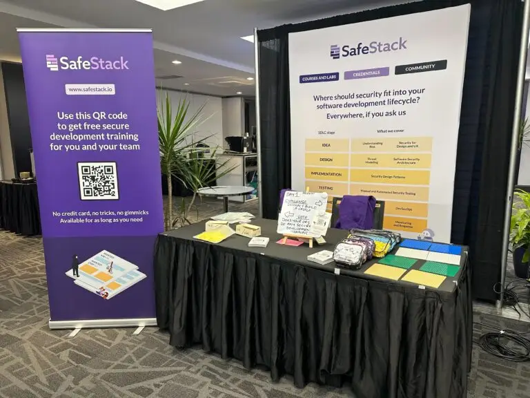 SafeStack Booth